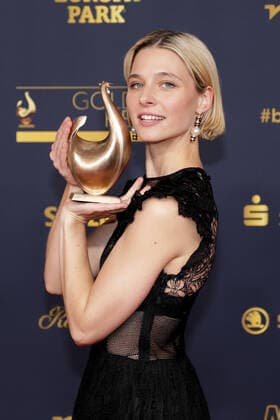 Preisträgerin Svenja Jung bei der Verleihung Die Goldene Henne am 7.10.2022 in Leipzig Die Goldene Henne 2022 Verleihung in Leipzig - Preisträger Gewinner
