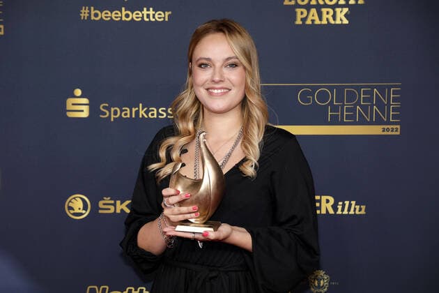 Preisträgerin Sophia bei der Verleihung Die Goldene Henne am 7.10.2022 in Leipzig Die Goldene Henne 2022 Verleihung in Leipzig - Preisträger Gewinner
