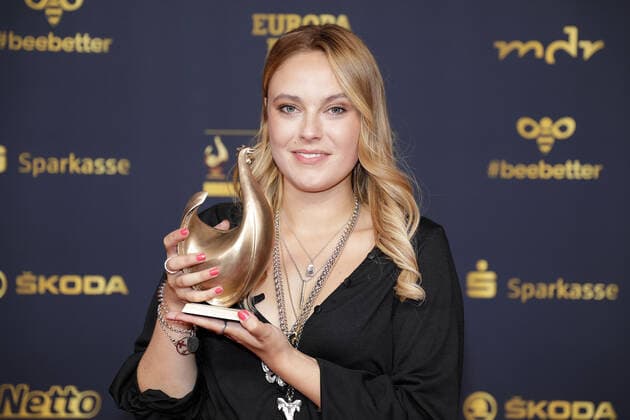 Preisträgerin Sophia bei der Verleihung Die Goldene Henne am 7.10.2022 in Leipzig Die Goldene Henne 2022 Verleihung in Leipzig- Preisträger Gewinner