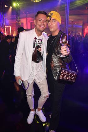 Julian F. M. Stöckel mit Freund Marcell Damaschke bei der GOLDENE HENNE 2022 in der Media City in Leipzig am 07.10.2022 - Aftershowparty