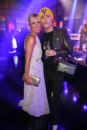 Kamilla Senjo, Julian F. M. Stöckel bei der GOLDENE HENNE 2022 in der Media City in Leipzig am 07.10.2022 - Aftershowparty