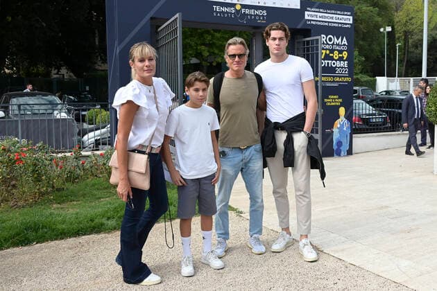 October 8, 2022, Rome, Italy: Tania Paganoni (l), Federico Ghione (c), Jimmy Ghione (c) and Gabriele Ghione (r) attend at Tennis & Friends event for prevention days organized in collaboration with the Gemelli Polyclinic at Foro Italico. Rome Italy - ZUMAs197 20221008_zaa_s197_180 Copyright: xMarioxCartellix