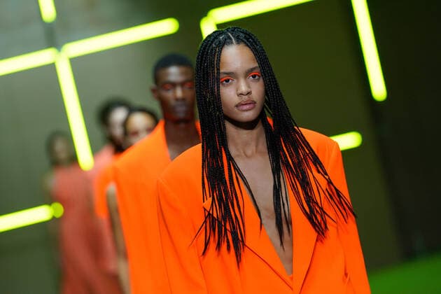 Bilder des Jahres 2022, Entertainment 10 Oktober Entertainment Themen der Woche KW40 October 8, 2022, Lisbon, Portugal: A model walks the runway during Luis Carvalho fashion show at ModaLisboa Oasis, Lisbon Fashion Week in Lisboa. Lisbon Portugal - ZUMAs197 20221008_zaa_s197_545 Copyright: xBrunoxdexCarvalhox