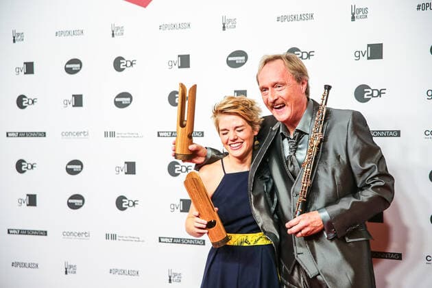 Magdalena Hoffmann und Albrecht Mayer bei der Verleihung des OPUS Klassik Award 2022 im Konzerthaus Berlin am Gendarmenmarkt. OPUS Klassik 2022