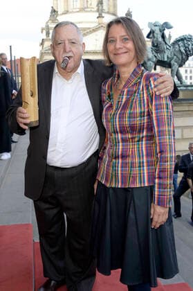 Paul Van Nevel mit Ehefrau Silke Jacobsen bei der Verleihung des Opus Klassik 2022 im Konzerthaus am Gendarmenmarkt. Berlin, 09.10.2022