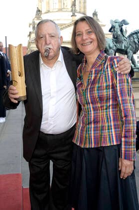 Paul Van Nevel mit Ehefrau Silke Jacobsen bei der Verleihung des Opus Klassik 2022 im Konzerthaus am Gendarmenmarkt. Berlin, 09.10.2022