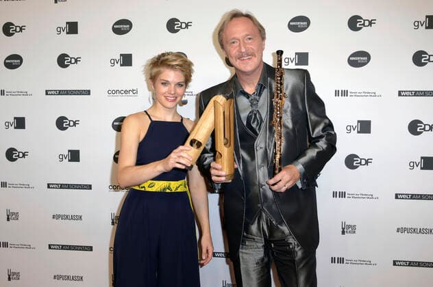 Magdalena Hoffmann und Albrecht Mayer bei der Verleihung des Opus Klassik 2022 im Konzerthaus am Gendarmenmarkt. Berlin, 09.10.2022