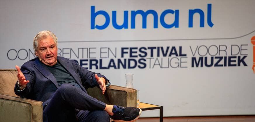 2022-10-10 14:00:01 UTRECHT - Singer Rene Froger receives the Buma NL Award in the category Most Successful Single from Mart Hoogkamer in TivoliVredenburg. ANP LEVIN DEN BOER netherlands out - belgium out
