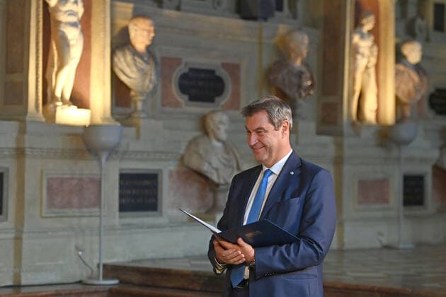 Markus SOEDER (Ministerpraesident Bayern und CSU Vorsitzender) , Einzelbild,angeschnittenes Einzelmotiv,Halbfigur,halbe Figur. Verleihung Bayerischer Verdienstorden im Antiquarium der Muenchner Residenz am 13.10.2022.