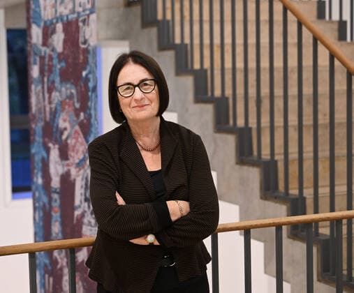 GER Sachsen Dresden Univeresitätsbibliothek SLUB - Lesung in der Literaturreihe Stimmen aus Europa: WIE KRIEGE BIOGRAFIEN VERÄNDERN - mit der Friedensnobelpreisträgerin Irina Scherbakowa 1210.22 1210.22