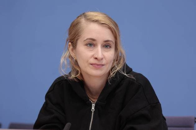 Margarete Stokowski, Autorin, Deutschland, Berlin, Bundespressekonferenz, Thema: Start der Corona-Kampagne *** Margarete Stokowski, author, Germany, Berlin, Federal Press Conference, topic launch of Corona campaign