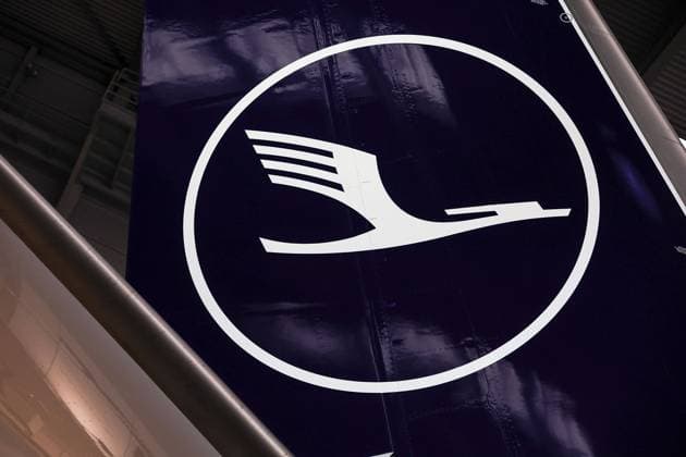 Frankfurt am Main am 14.Oktober 2022, xjfx Lufthansa Roll-in Event Boeing 787 -9 Berlin v.l., Symbolfoto, Symbolbild: Lufthansa Logo *** Frankfurt am Main on 14 October 2022, xjfx Lufthansa roll in event Boeing 787 9 Berlin v l , symbol photo, symbol image Lufthansa logo. Copyright: JoaquimxFerreira