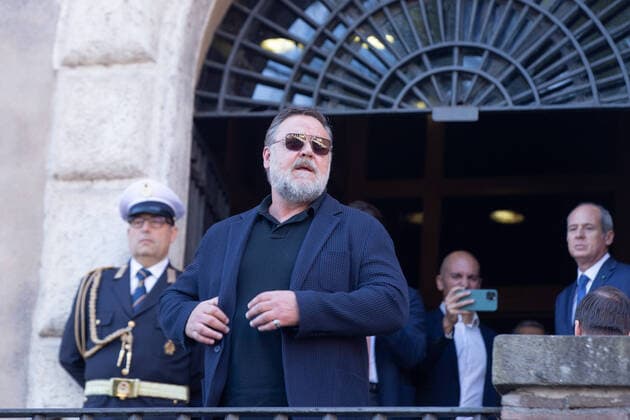 Bilder des Jahres 2022, Entertainment 10 Oktober Entertainment Themen der Woche KW41 Entertainment Bilder des Tages Italy: Russell Crowe in Rome Actor Russell Crowe arrives at the Palazzo Senatorio at the Campidoglio in Rome Rome Italy Copyright: MatteoxNardone