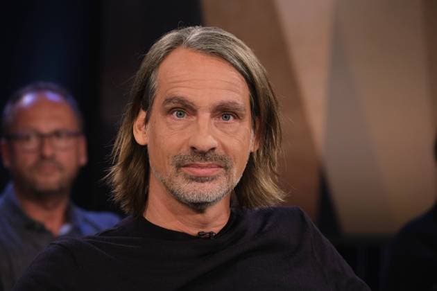 Richard David Precht beim Fototermin der NDR Talk Show im Fernsehstudio Hamburg Lokstedt am 14.10.2022 vor der Sendung im NDR Fernsehen N3 *** Richard David Precht at the photo session of the NDR Talk Show in the TV studio Hamburg Lokstedt on 14 10 2022 before the broadcast on NDR television N3