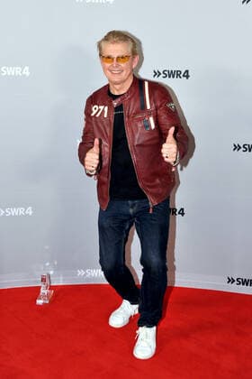 SWR 4: Gläserne 4 . Sänger Markus Mörl anläßlich der Verleihung der Gläserne 4 vom SWR 4 am 14.10.2022 in der Phoenixhalle im Römerkastell Stuttgart. 20221014MWI44978