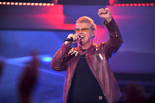 SWR 4: Gläserne 4 . Sänger Markus Mörl anläßlich der Verleihung der Gläserne 4 vom SWR 4 am 14.10.2022 in der Phoenixhalle im Römerkastell Stuttgart. 20221014MWI44532