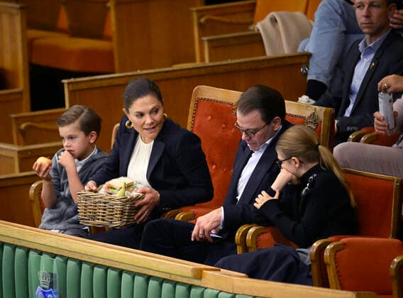 STOCKHOLM 20221018 Prince Oscar, Crown Princess Victoria, Prince Daniel, Princess Estelle in the audience during the tennis match between Swedens Mikael Ymer and Frances Quentin Halys in the Stockholm Open on Tuesday Stockholm Sweden x10040x,  Copyright: xAndersxWiklund TTx STOCKHOLM OPEN