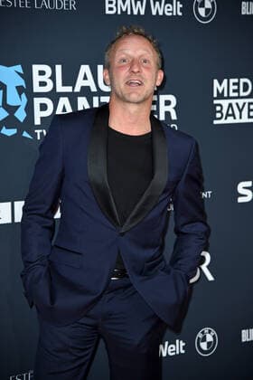 Maximilian Brückner bei der Preisverleihung Blauer Panther TV & Streaming Award in der BMW-Welt in München am 19.10.2022