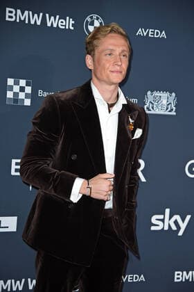 Matthias Schweighöfer bei der Preisverleihung Blauer Panther TV & Streaming Award in der BMW-Welt in München am 19.10.2022