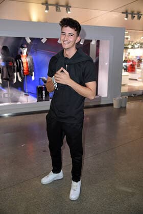 Nathan Goldblat bei der Preisverleihung Blauer Panther TV & Streaming Award in der BMW-Welt in München am 19.10.2022