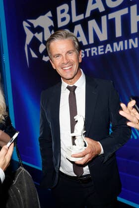 Preisverleihung Blauer Panther TV & Streaming Award in München Preisträger Markus Lanz nach der Verleihung des Blauen Panther - Bayerischer Fernsehpreis in der BMW Welt in München. Copyright: xEventpressxGolejewskix
