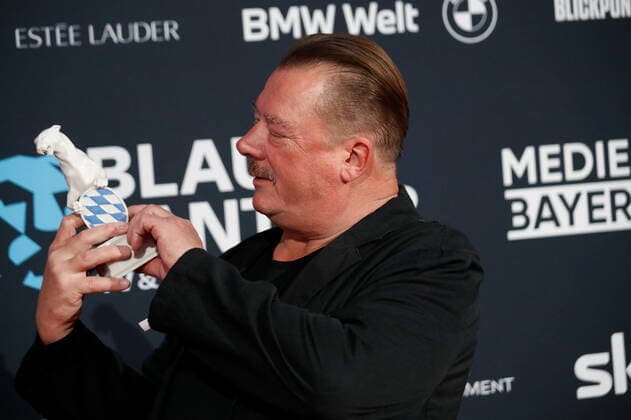 Preisverleihung Blauer Panther TV & Streaming Award in München Preisträger Peter Kurth bei der Verleihung des Blauen Panther - Bayerischer Fernsehpreis in der BMW Welt in München. Copyright: xEventpressxGolejewskix