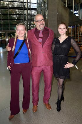 Franziska Zawila, Thomas Schwendemann und Stephanie Lexer bei der Verleihung vom Blauer Panther - TV & Streaming Award 2022 in der BMW Welt. München, 19.10.2022