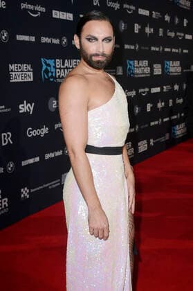Conchita Wurst bei der Verleihung vom Blauer Panther - TV & Streaming Award 2022 in der BMW Welt. München, 19.10.2022