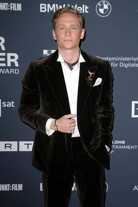 Matthias Schweighöfer bei der Verleihung vom Blauer Panther - TV & Streaming Award 2022 in der BMW Welt. München, 19.10.2022