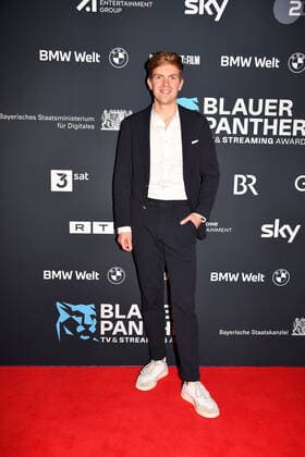 Ferdinand Hofer Verleihung Blauer Panther - TV & Streaming Award 2022 Ehrung, Auszeichnung, Preis BMW Welt München 19. Oktober 2022