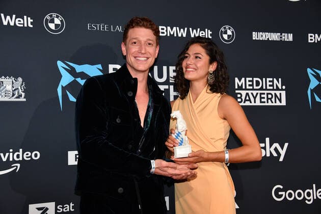 Daniel Dornkoy und Soma Pysail Verleihung Blauer Panther - TV & Streaming Award 2022 Ehrung, Auszeichnung, Preis BMW Welt München 19. Oktober 2022