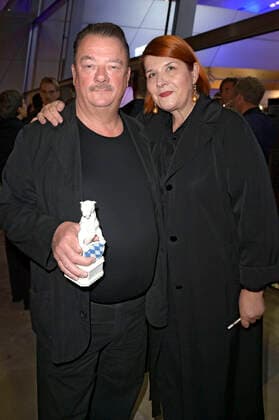 Peter Kurth und Susanne Böwe bei der Verleihung vom Blauer Panther - TV & Streaming Award 2022 in der BMW Welt. München, 19.10.2022