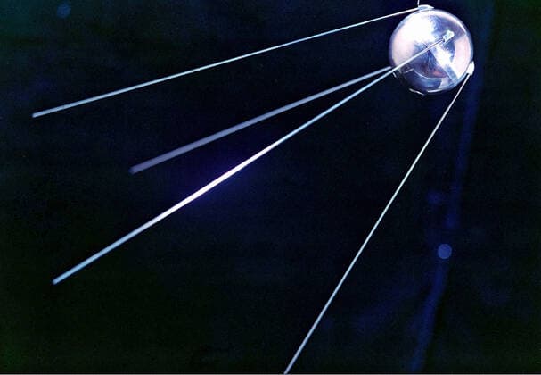 SPUTNIK 142770 08.07.1972 The first Soviet artificial Earth satellite. Alexander Mokletsov Sputnik Russia  Copyright: xAlexanderxMokletsovx