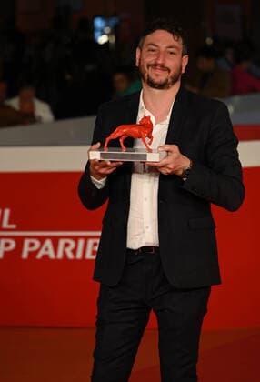 Foto IPP Gioia Botteghi Roma22 10 2022 Festa del cinema di Roma 17 edizione, red carpet dei premiati, SHTTL , premio del pubblico, nella foto il regista Ady Walter Italy Photo Press - World Copyright