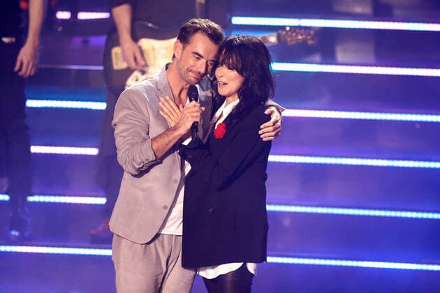 Bilder des Jahres 2022, Entertainment 10 Oktober ARD: DAS GROSSE SCHLAGERJUBILÄUM . Fernsehmoderator Florian Silbereisen und Sängerin Nena während der Aufzeichnung der ARD Fernsehshow DAS GROSSE SCHLAGERJUBILÄUM am 21.10.2022 in Leipzig. 20221021SBK0106 *** ARD DAS GROSSE SCHLAGERJUBILÄUM TV presenter Florian Silbereisen and singer Nena during the recording of the ARD TV show DAS GROSSE SCHLAGERJUBILÄUM on 21 10 2022 in Leipzig 20221021SBK0106