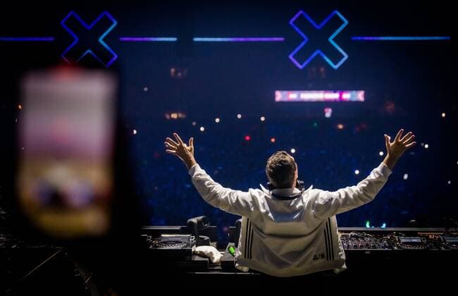 2022-10-22 23:04:26 AMSTERDAM - Tiesto performs during Amsterdam Music Festival, which takes place in the Johan Cruijff ArenA during ADE. ANP MARCO DE SWART netherlands out - belgium out
