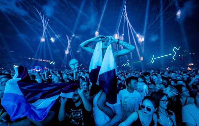 2022-10-22 22:48:00 AMSTERDAM - Visitors during Amsterdam Music Festival, which takes place in the Johan Cruijff ArenA during ADE. ANP MARCO DE SWART netherlands out - belgium out