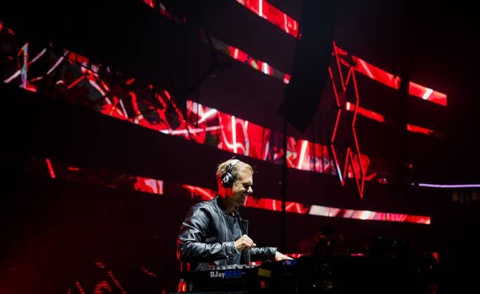 2022-10-23 01:45:44 AMSTERDAM - Armin van Buuren performs during Amsterdam Music Festival, which takes place in the Johan Cruijff ArenA during ADE. ANP MARCO DE SWART netherlands out - belgium out