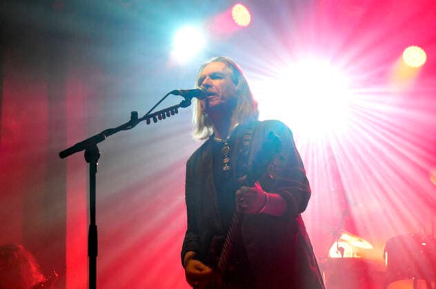Justin Sullivan von New Model Army live bei einem Konzert der 40th Anniversary -Tour im Capitol. Hannover, 23.10.2022