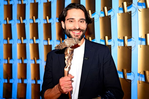 Nektarios Vlachopoulos bei der Verleihung vom Bayerischer Kabarettpreis 2022 im Lustspielhaus. München, 24.10.2022