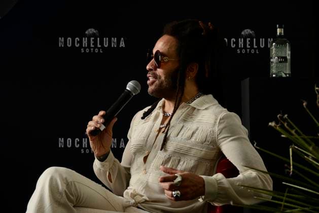October 25, 2022, Mexico City, Mexico: American singer Lenny Kravitz attends a press conference to promote Nocheluna sotol at Four Season Hotel. on October 25, 2022 in Mexico City, Mexico. Mexico City Mexico - ZUMAe321 20221025_zia_e321_017 Copyright: xCarlosxTischler EyepixxGroupx