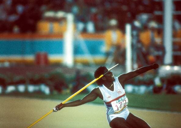 RECORD DATE NOT STATED Bildnummer: 03229744 Datum: 06.08.1984 Copyright: imago WEREK Tessa Sanderson (Großbritannien); quer Olympische Spiele 1984, Sommerspiele, Nationaltrikot, Speer, Speerwurf, Speerwerfen Vdia Los Angeles LA L A Dynamik, Leichtathletik OS Sommer Damen Einzel Einzelbild Aktion Personen