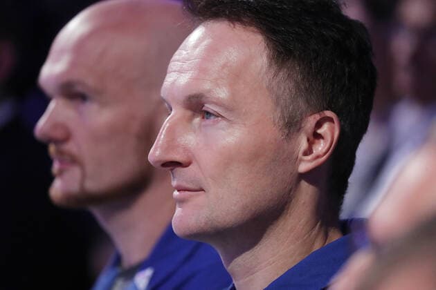 Bayerischer Raumfahrtgipfel Astronaut Alexander Gerst , recht Matthias Maurer, Oberpfaffenhofen Bayern Deutschland Deutsches Raumfahrtzentrum *** Bavarian Space Summit Astronaut Alexander Gerst , right Matthias Maurer, Oberpfaffenhofen Bavaria Germany German Space Center