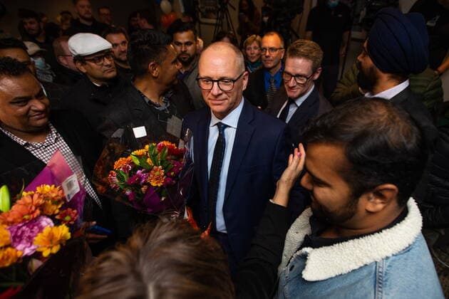 October 26, 2022, Winnipeg, MB, Canada: Winnipeg™s next mayor, Scott Gillingham, mingles with supporters following his mayoral election win in Winnipeg, on Wednesday, October 26, 2022. Winnipeg Canada  - ZUMAc35_ 20221026_zaf_c35_167 Copyright: xDanielxCrumpx
