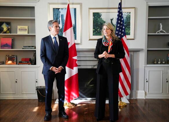 October 27, 2022, Ottawa, ON, CAN: Minister of Foreign Affairs Melanie Joly and US Secretary of State Antony Blinken take part in a bilateral meeting at 7 Rideau Gate in Ottawa, on Thursday, Oct. 27, 2022. Ottawa CAN  - ZUMAc35_ 20221027_zaf_c35_031 Copyright: xSeanxKilpatrickx