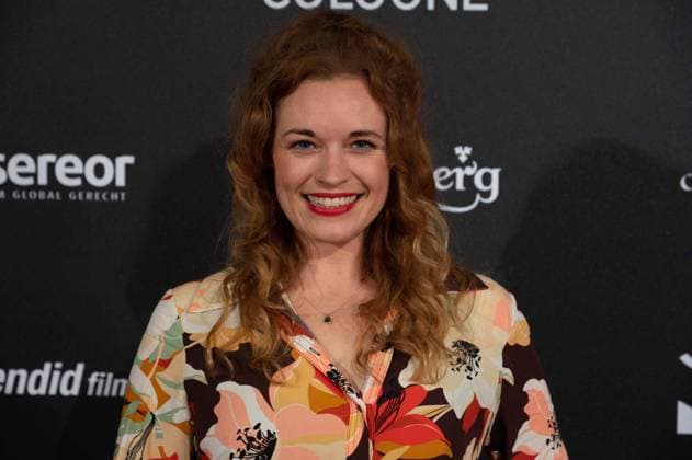 Madeleine KRAKOR, Schauspielerin, Roter Teppich, Red Carpet Show, Ankunft, arrival, Film Festival Cologne awards in Koeln, 27.10.2022.