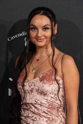 Taisiya SCHUMACHER, Schauspielerin, Roter Teppich, Red Carpet Show, Ankunft, arrival, Film Festival Cologne awards in Koeln, 27.10.2022.