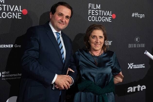 v.l. Nathanael LIMINSKI, Leiter der Staatskanzlei NRW, Petra MUELLER, Müller, Leiterin der Filmstiftung NRW, Roter Teppich, Red Carpet Show, Ankunft, arrival, Film Festival Cologne awards in Koeln, 27.10.2022.
