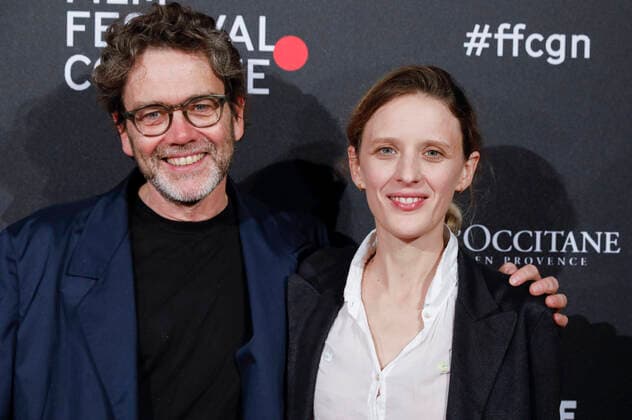Mia Hansen-Löve mit Begleitung bei der Verleihung der Film Festival Cologne Awards auf dem 32. Film Festival Cologne 2022 im E-Werk. Köln, 27.10.2022