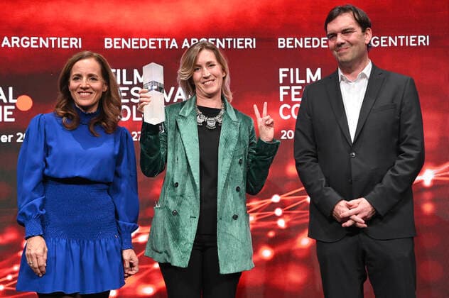 Eva Katharina Lindenau, Benedetta Argentieri und Jean-Christoph Caron bei der Verleihung der Film Festival Cologne Awards auf dem 32. Film Festival Cologne 2022 im E-Werk. Köln, 27.10.2022
